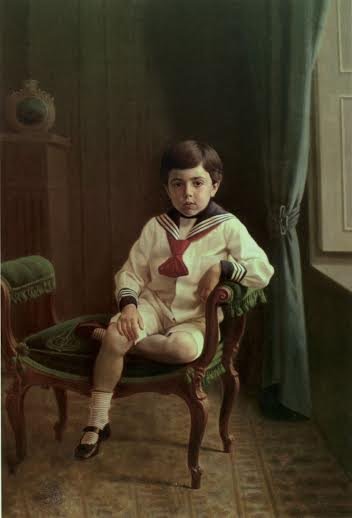 کودک در لباس ملوانی